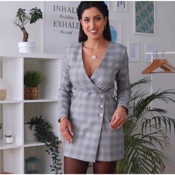 ZARA BLOGGER FAVORITE PLAID BLAZER DRESS - Picture 4 of 16